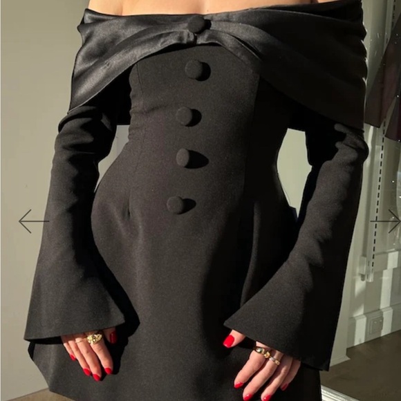 odd muse Dresses & Skirts - Odd muse bow mini dress